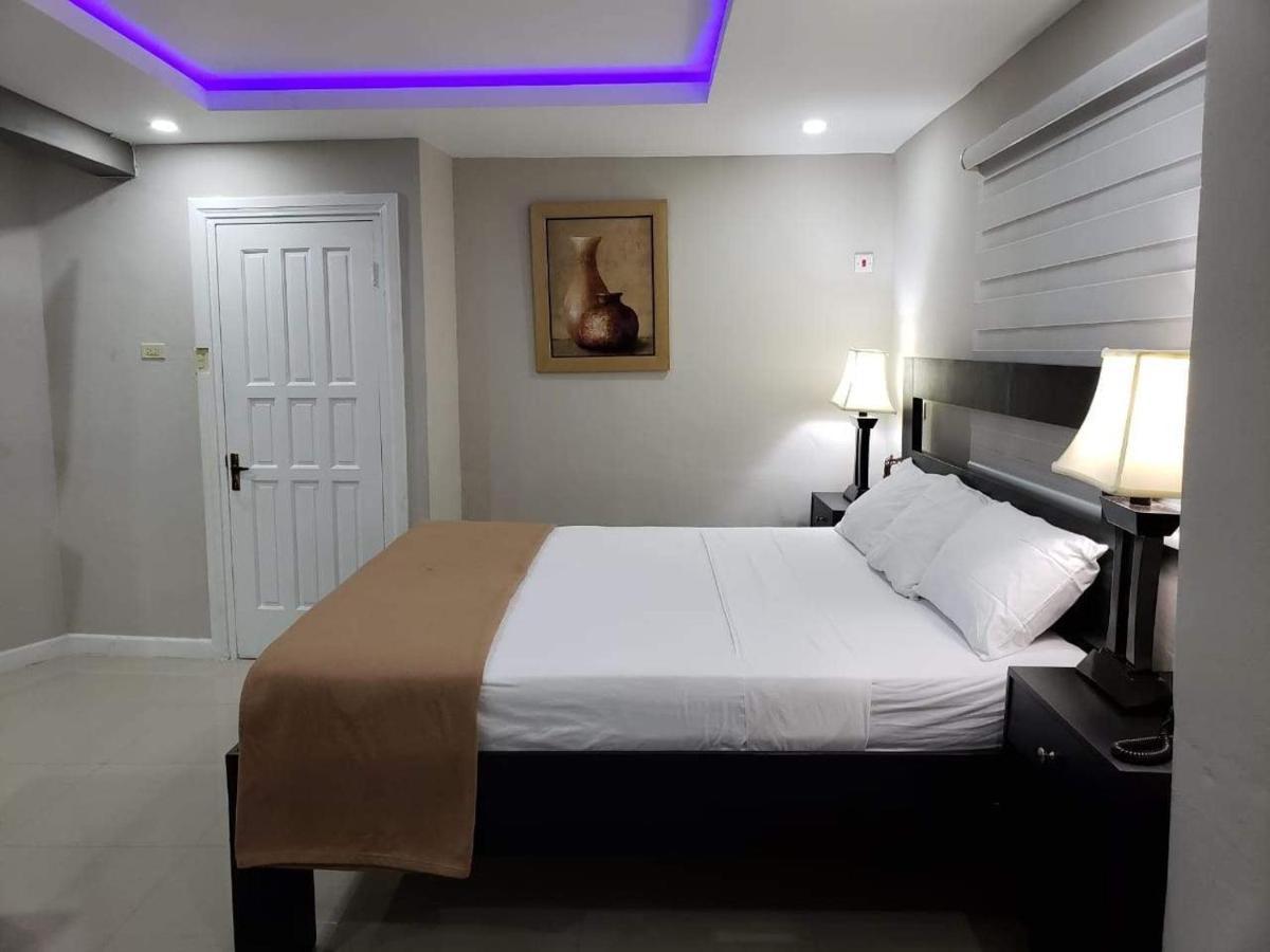 Christar Villas Hotel Kingston Eksteriør billede